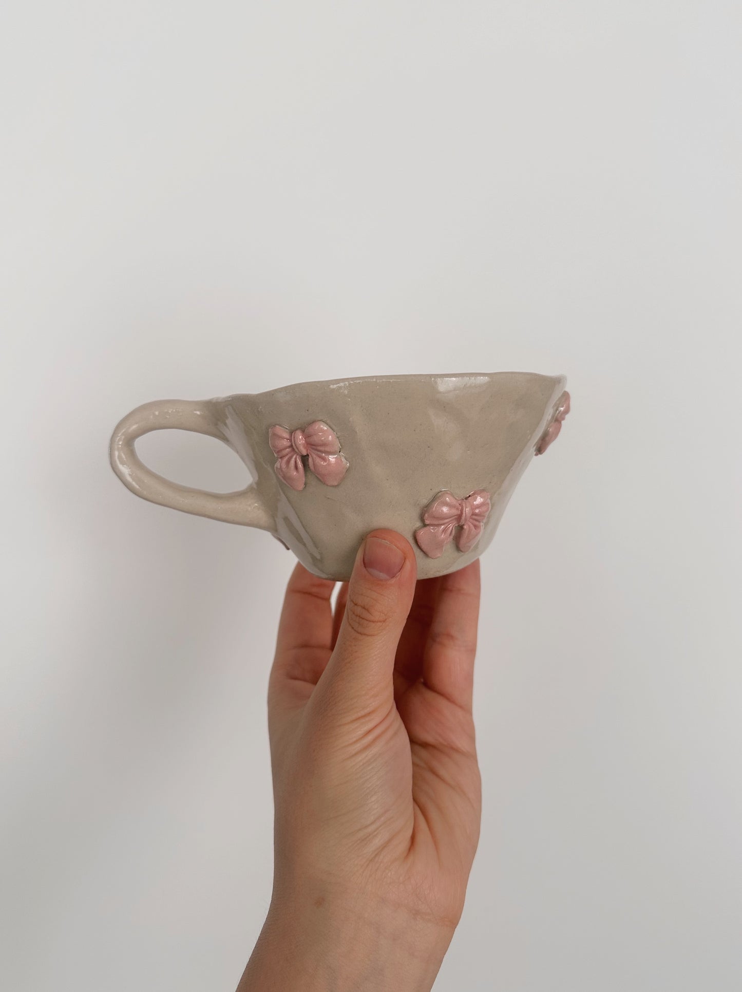 Pink bows mug