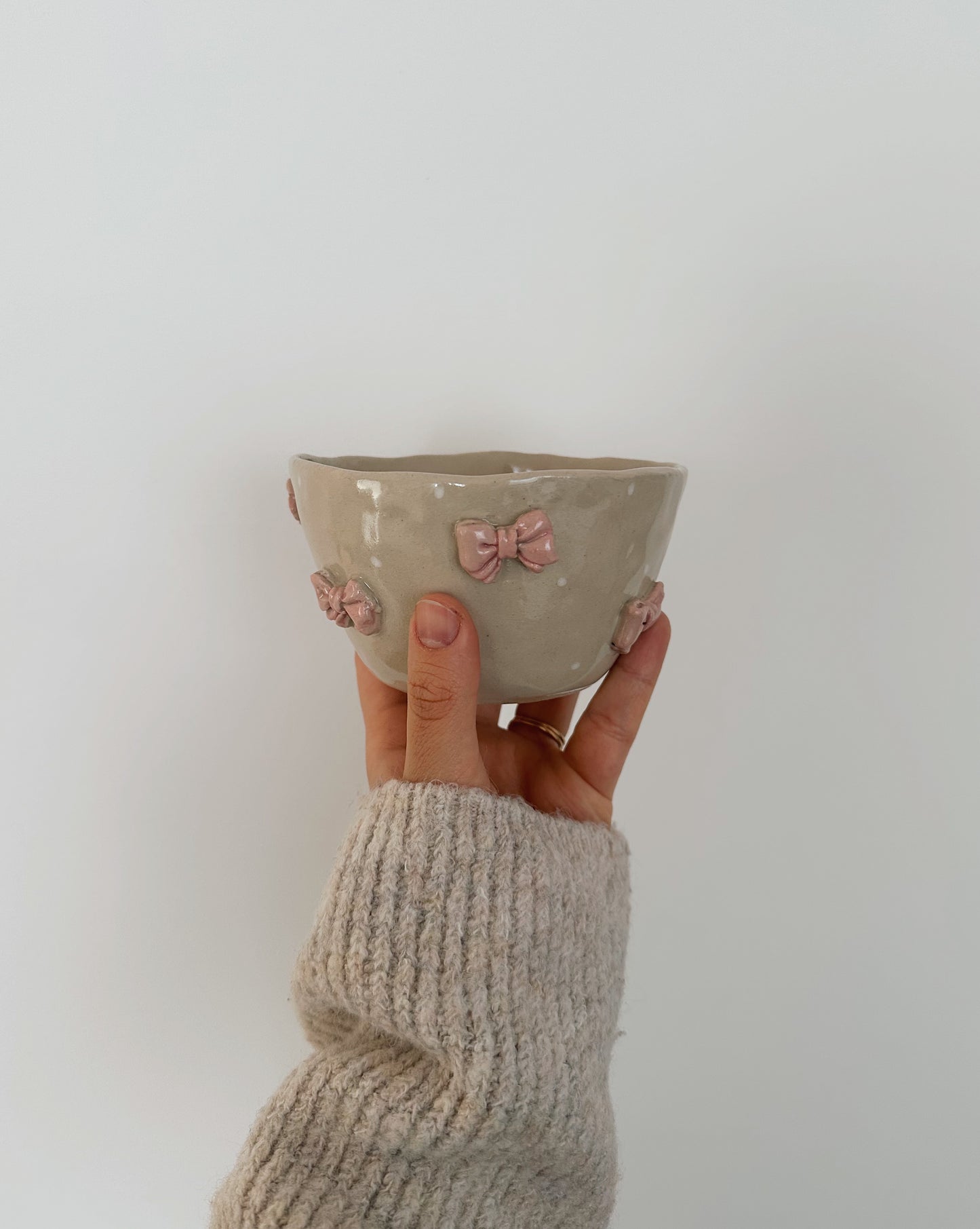 Pink bows cup