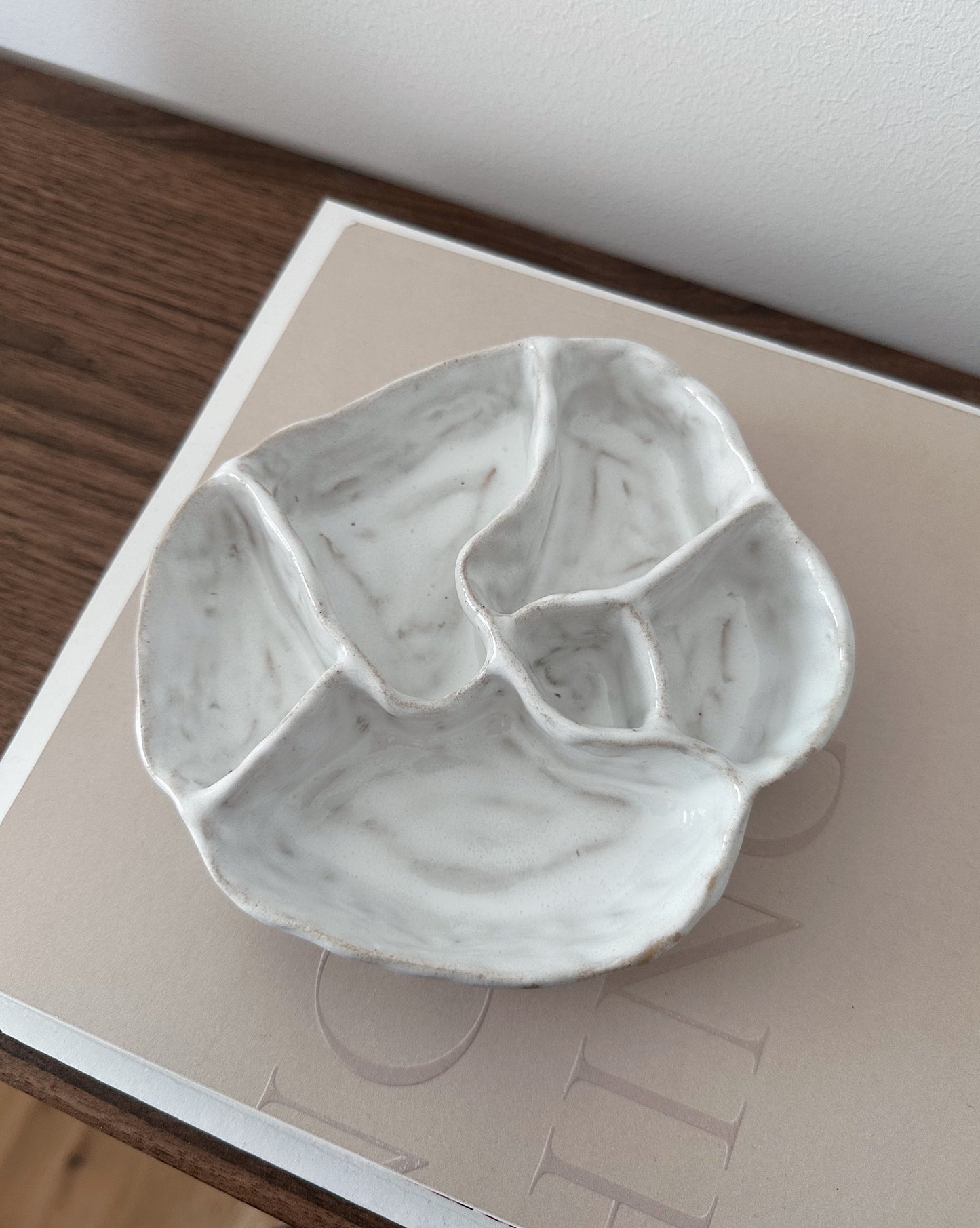 VYNE jewelry dish (glaze discolor)