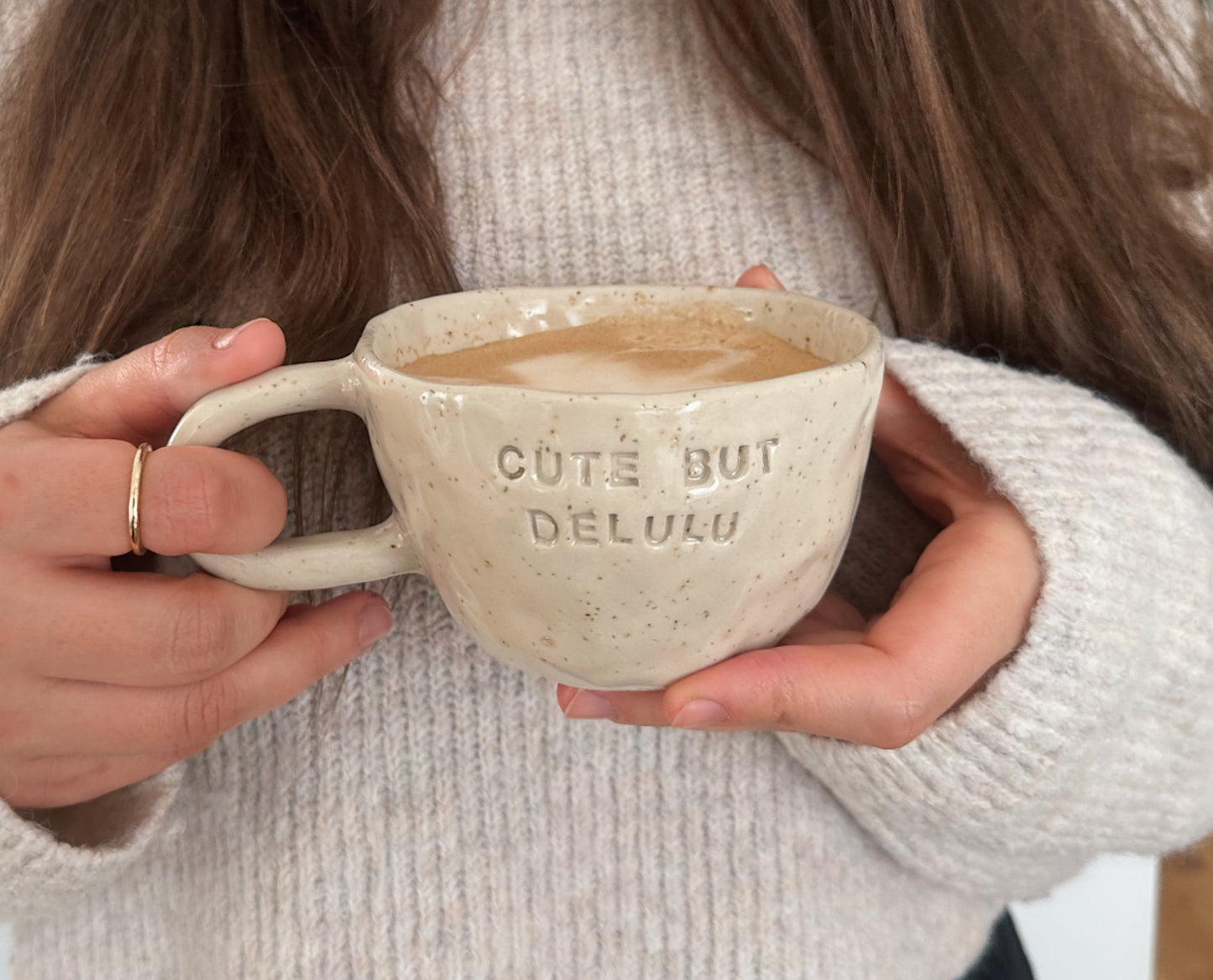 Cute but delulu mug (cracked)