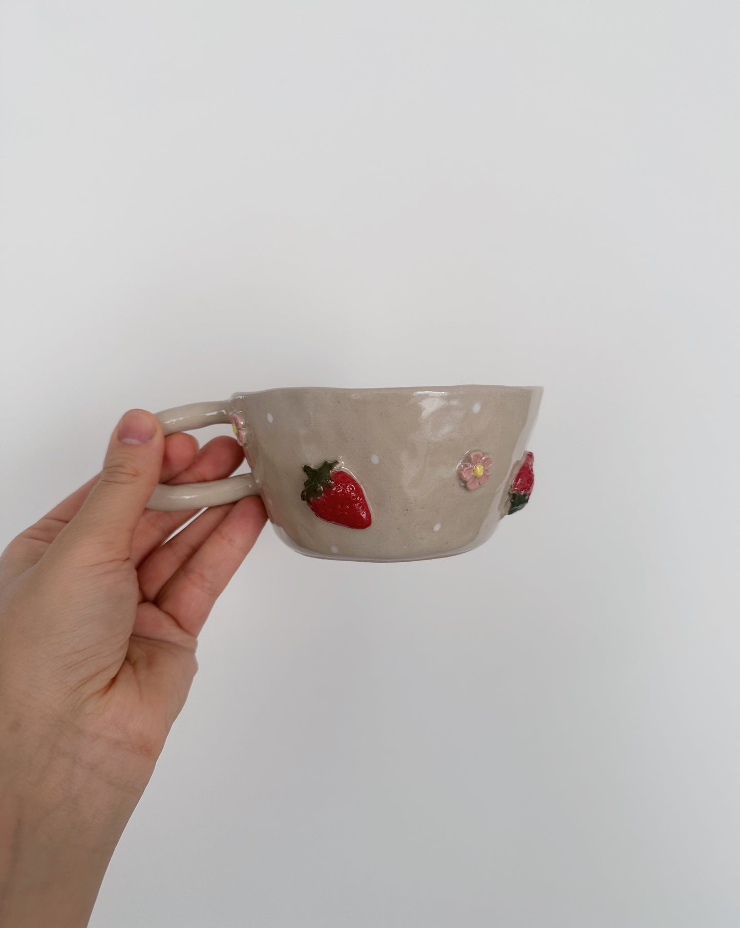Strawberry & pink flowers mug