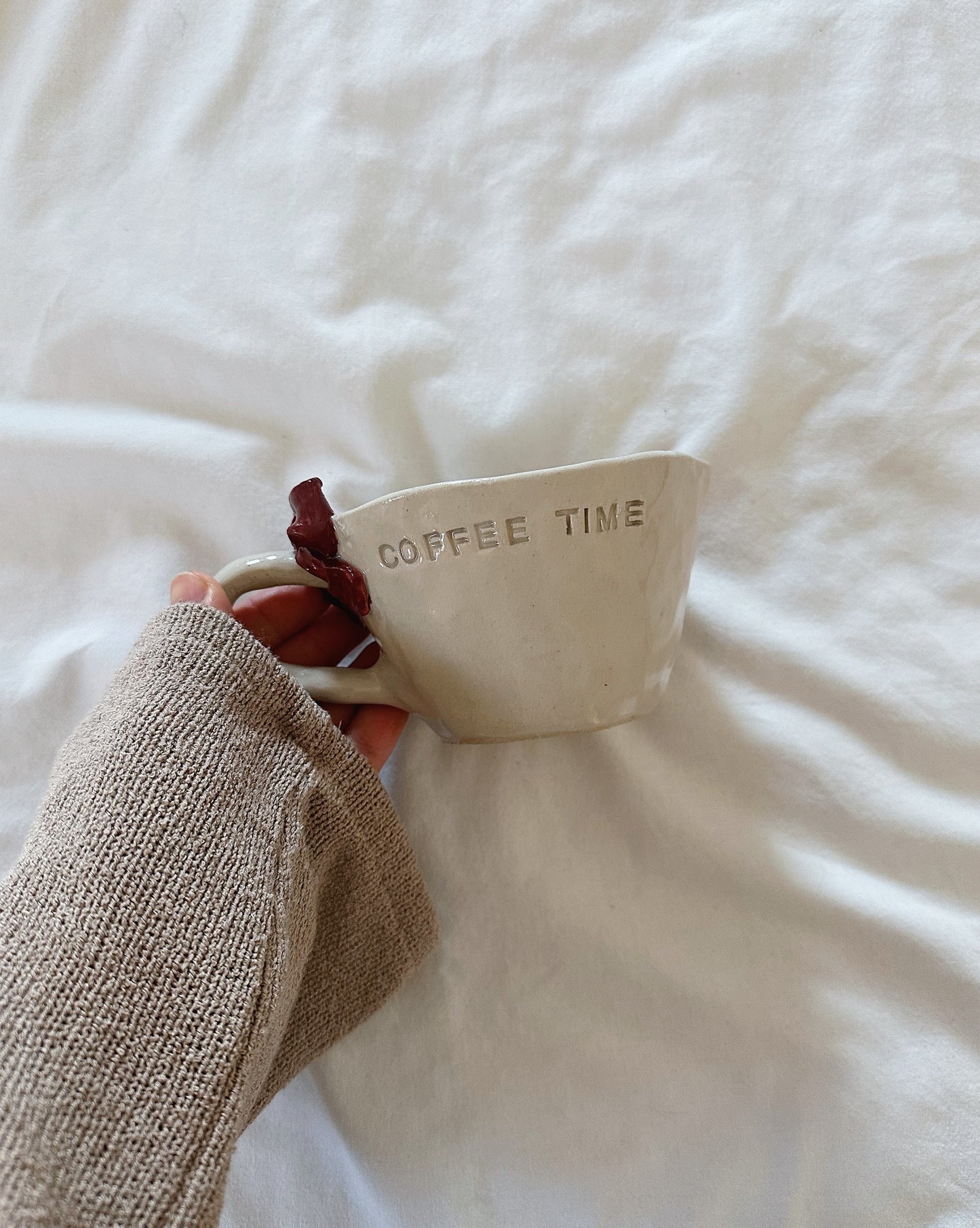 ”Coffee time” red bow mug
