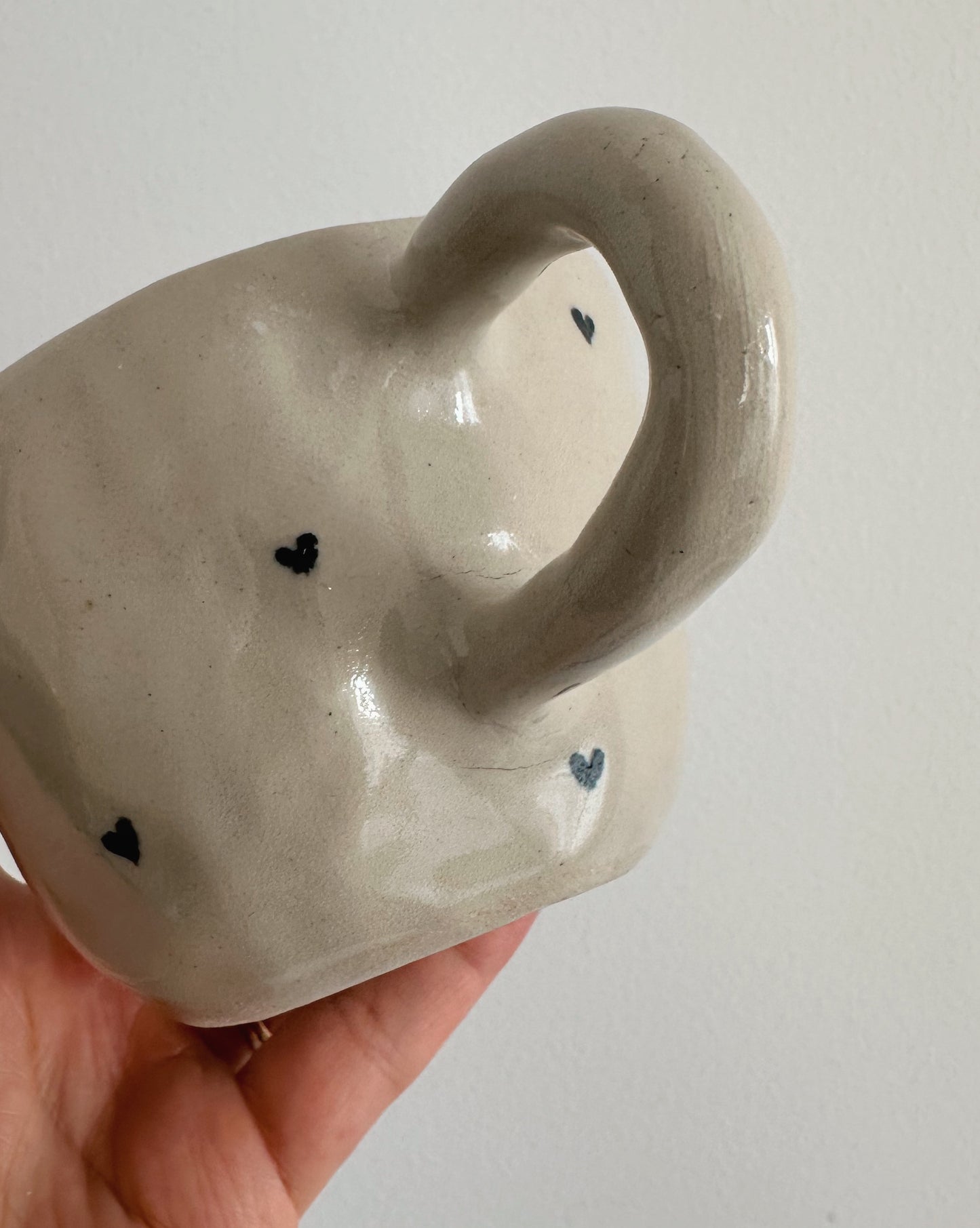 Heart mug (cracked)