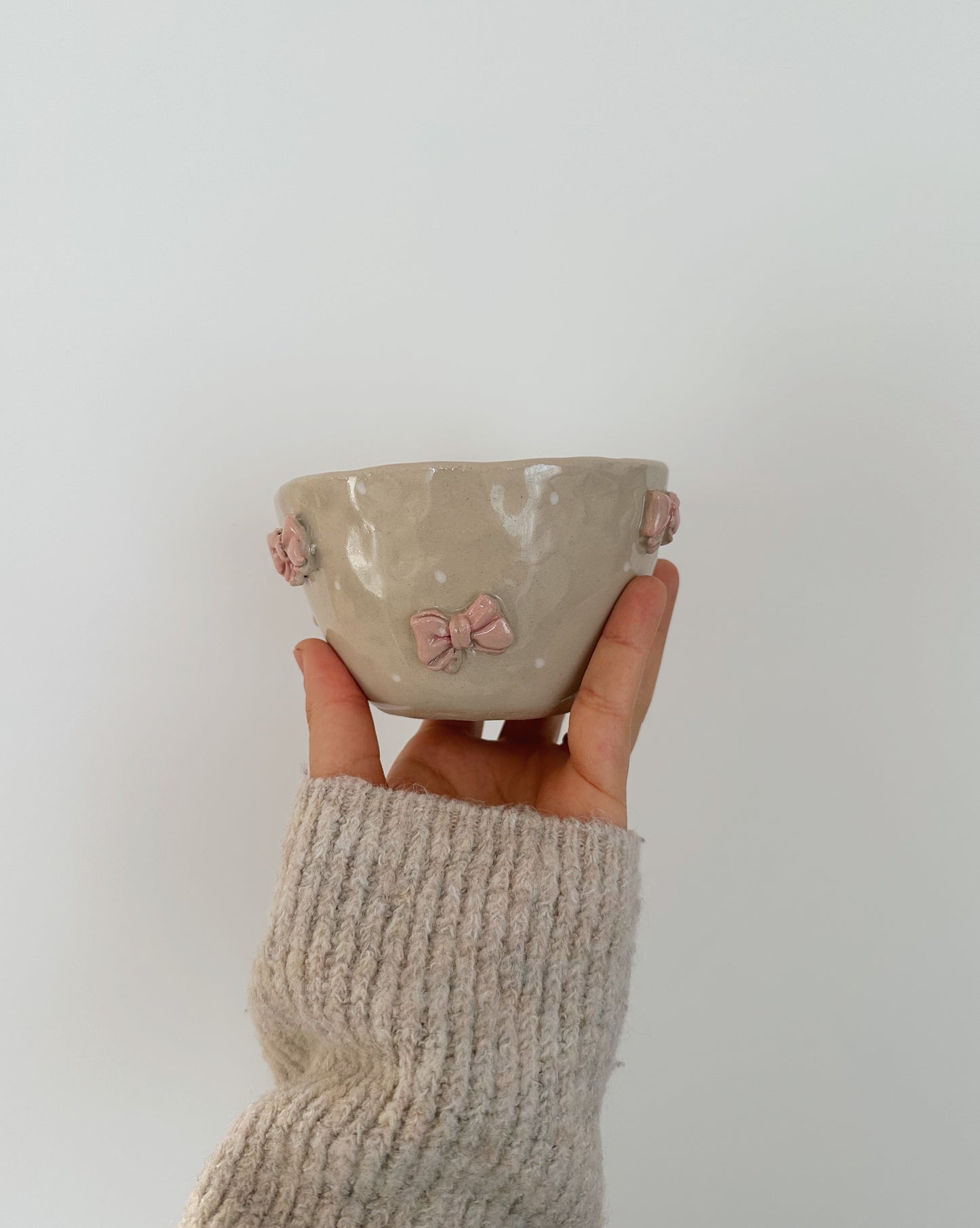 Pink bows cup