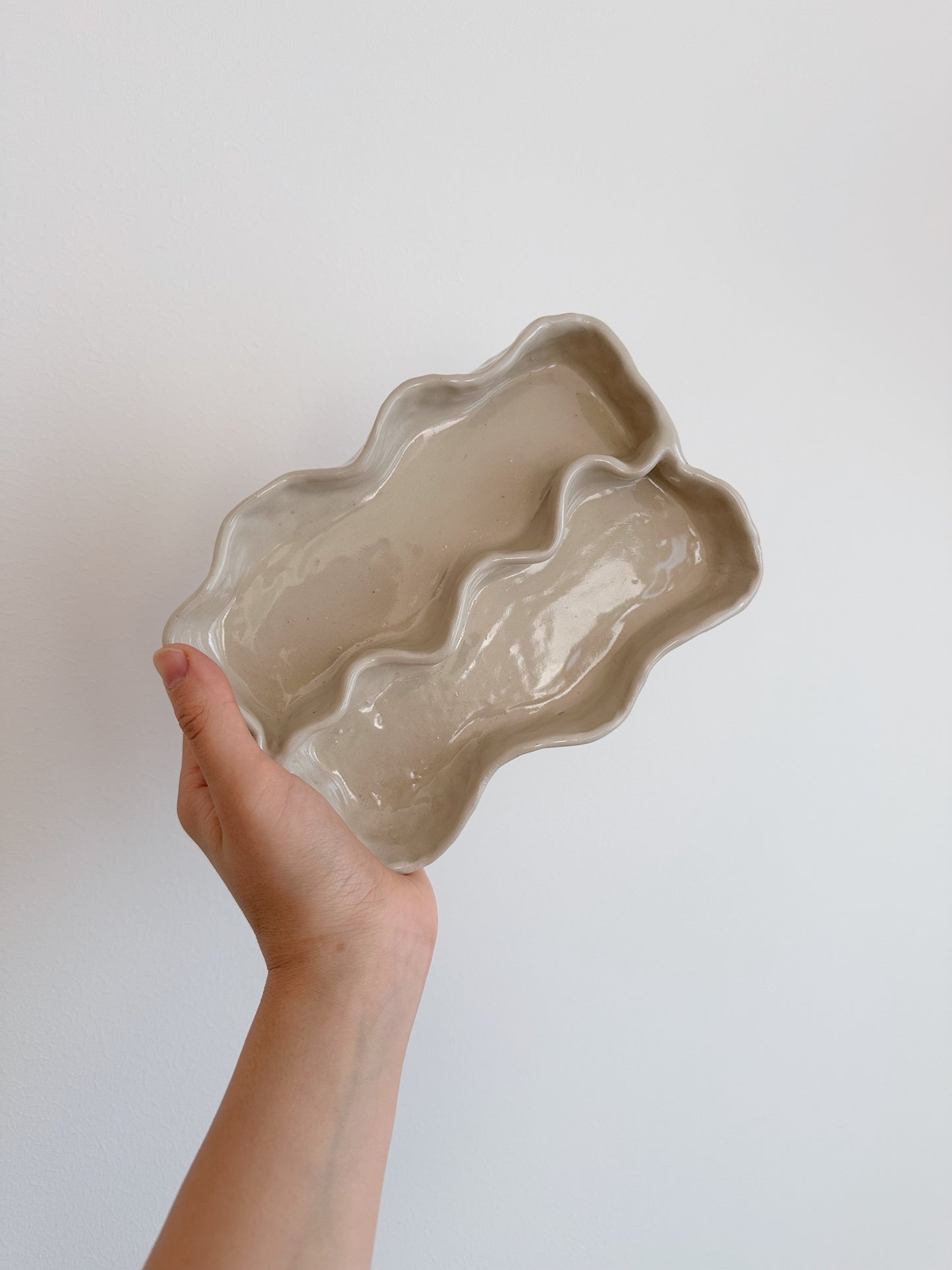 WAVY decorative dish
