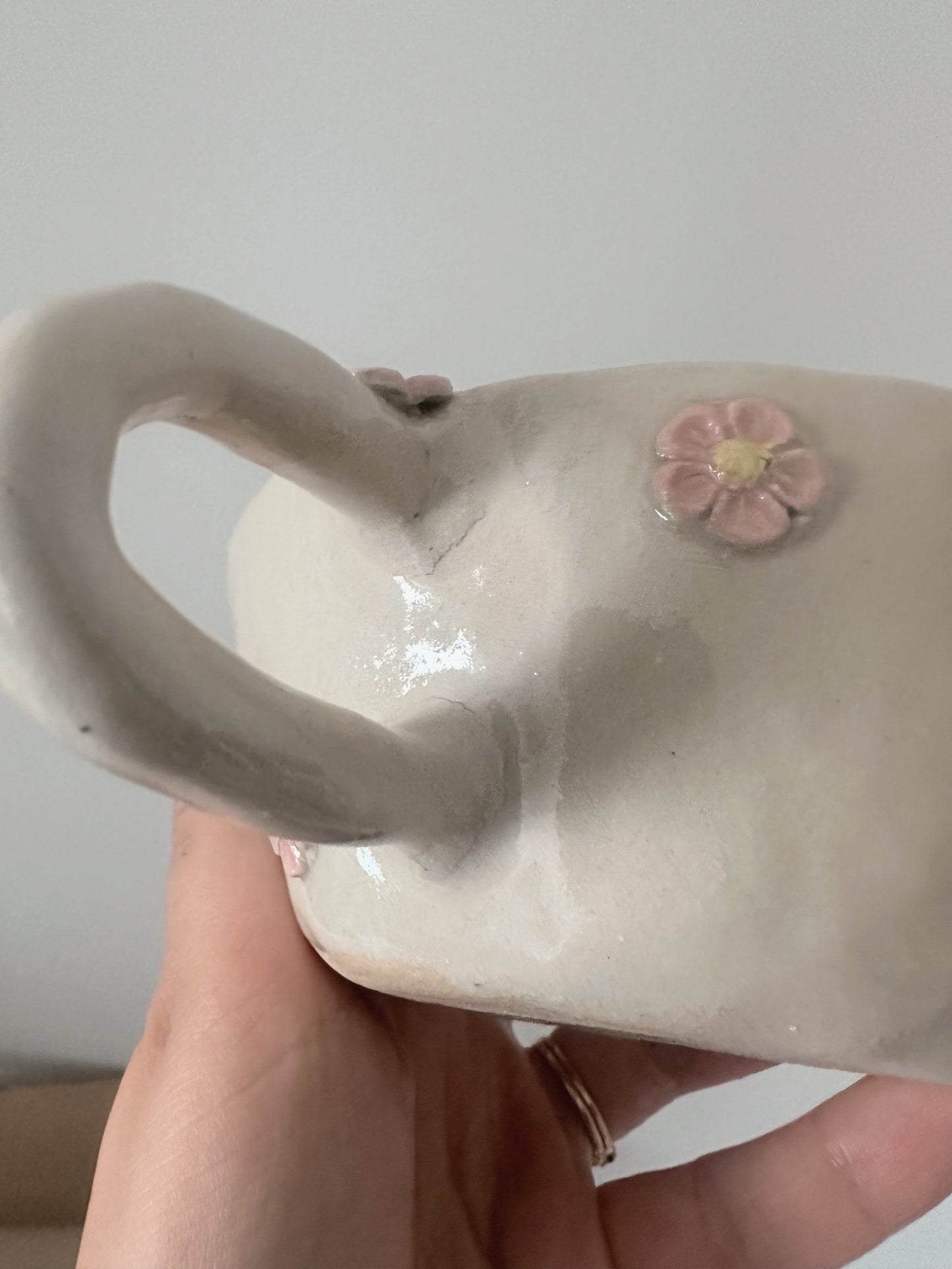 Flower mug (cracked)