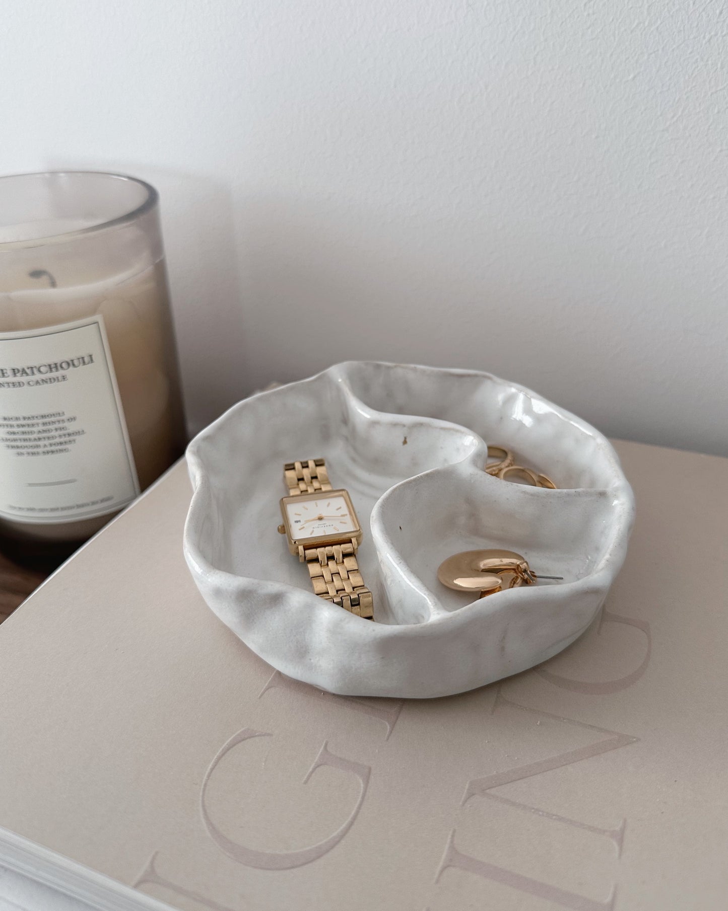 VYNE white jewelry dish