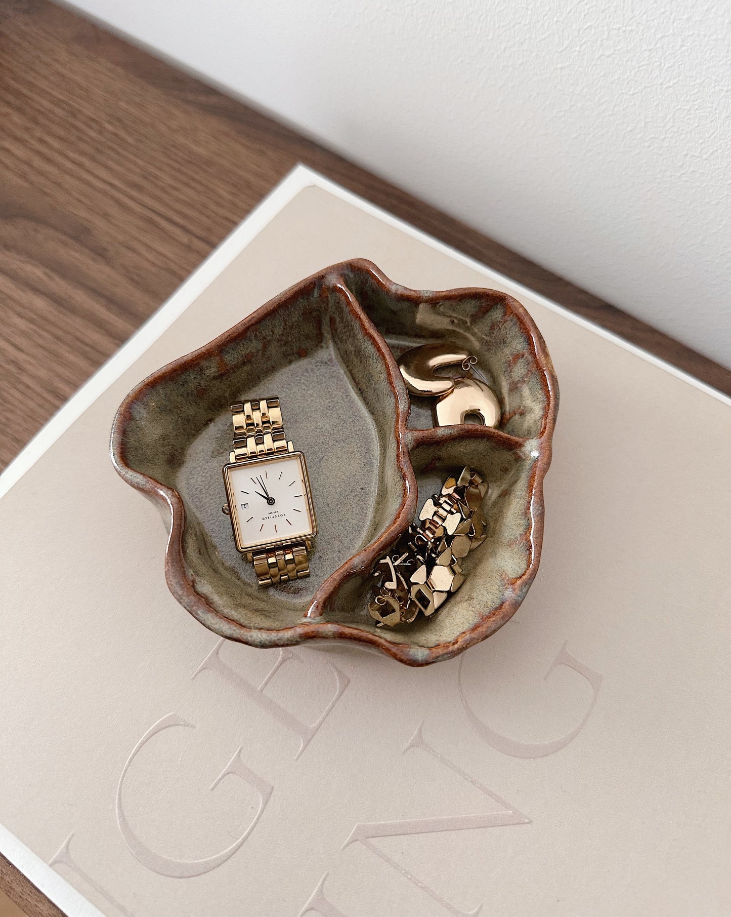 VYNE jewelry dish (glaze defect)