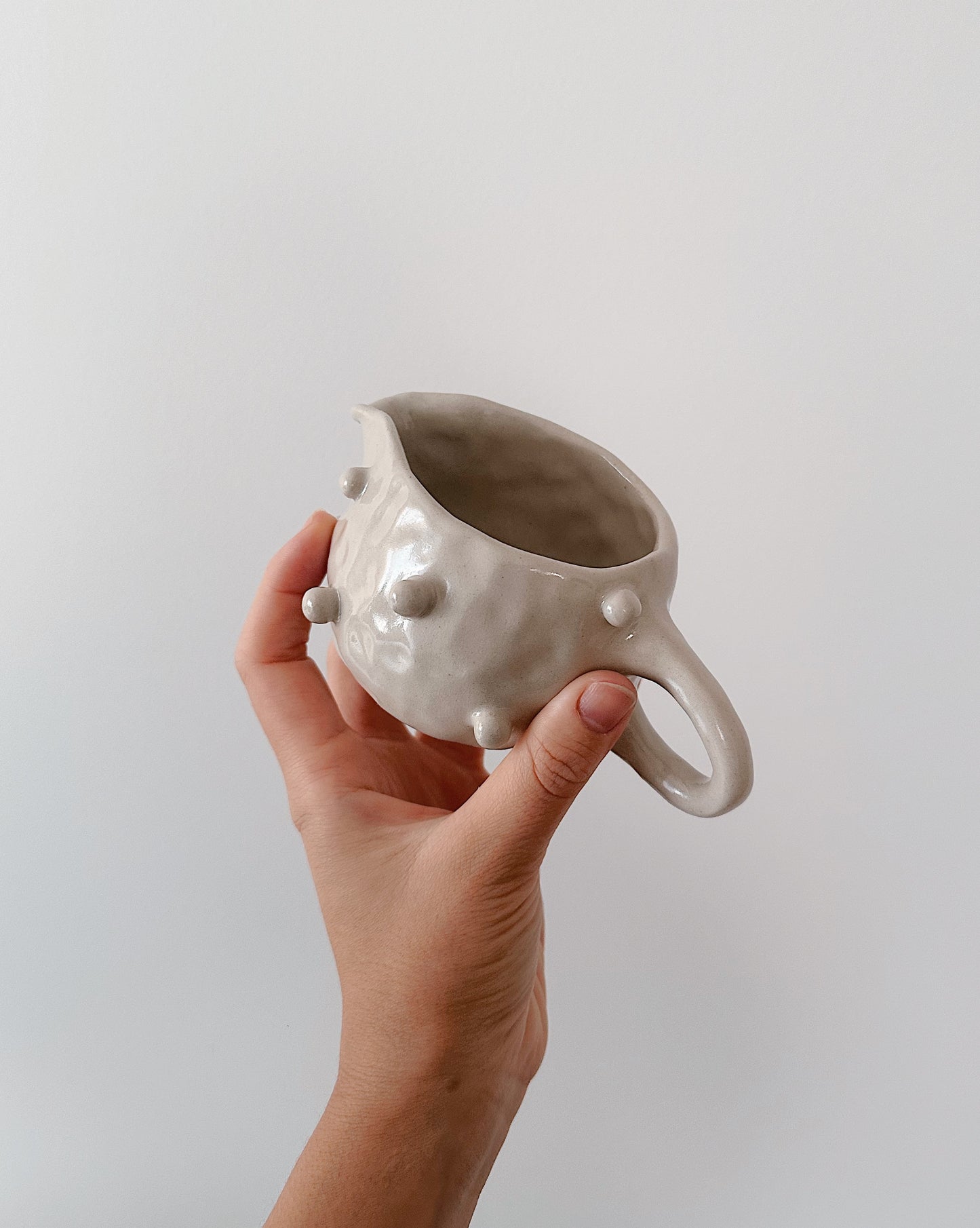 Bubble milk jug