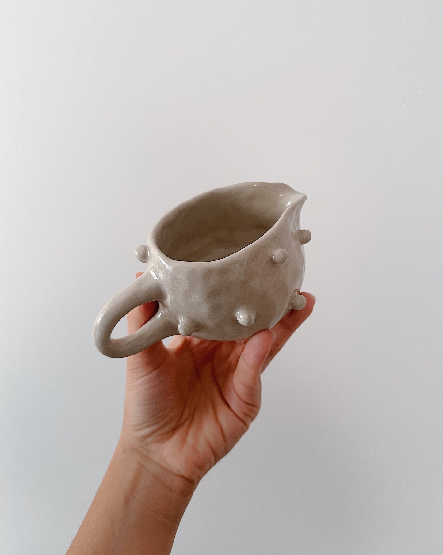 Bubble milk jug