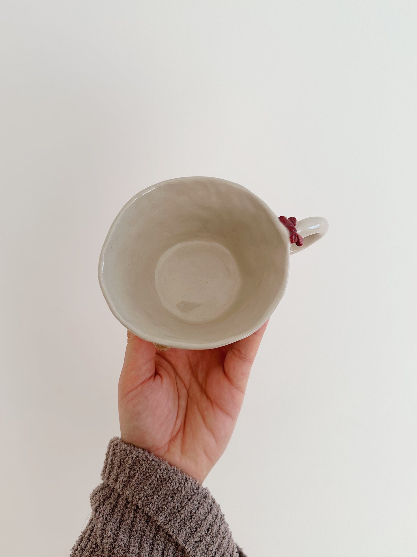 TEDDY mug with small red bows