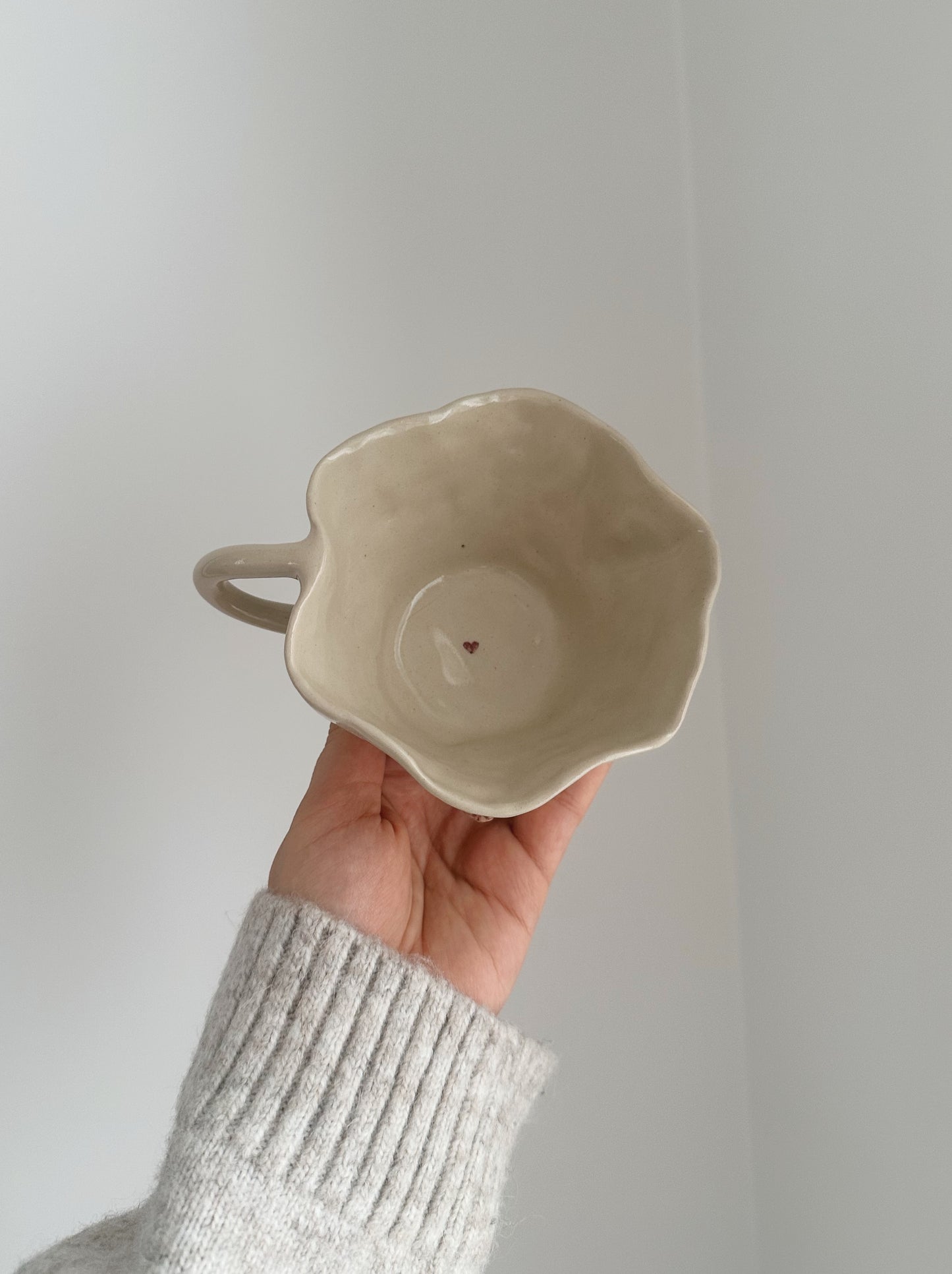 TEDDY mug with handpainted hearts