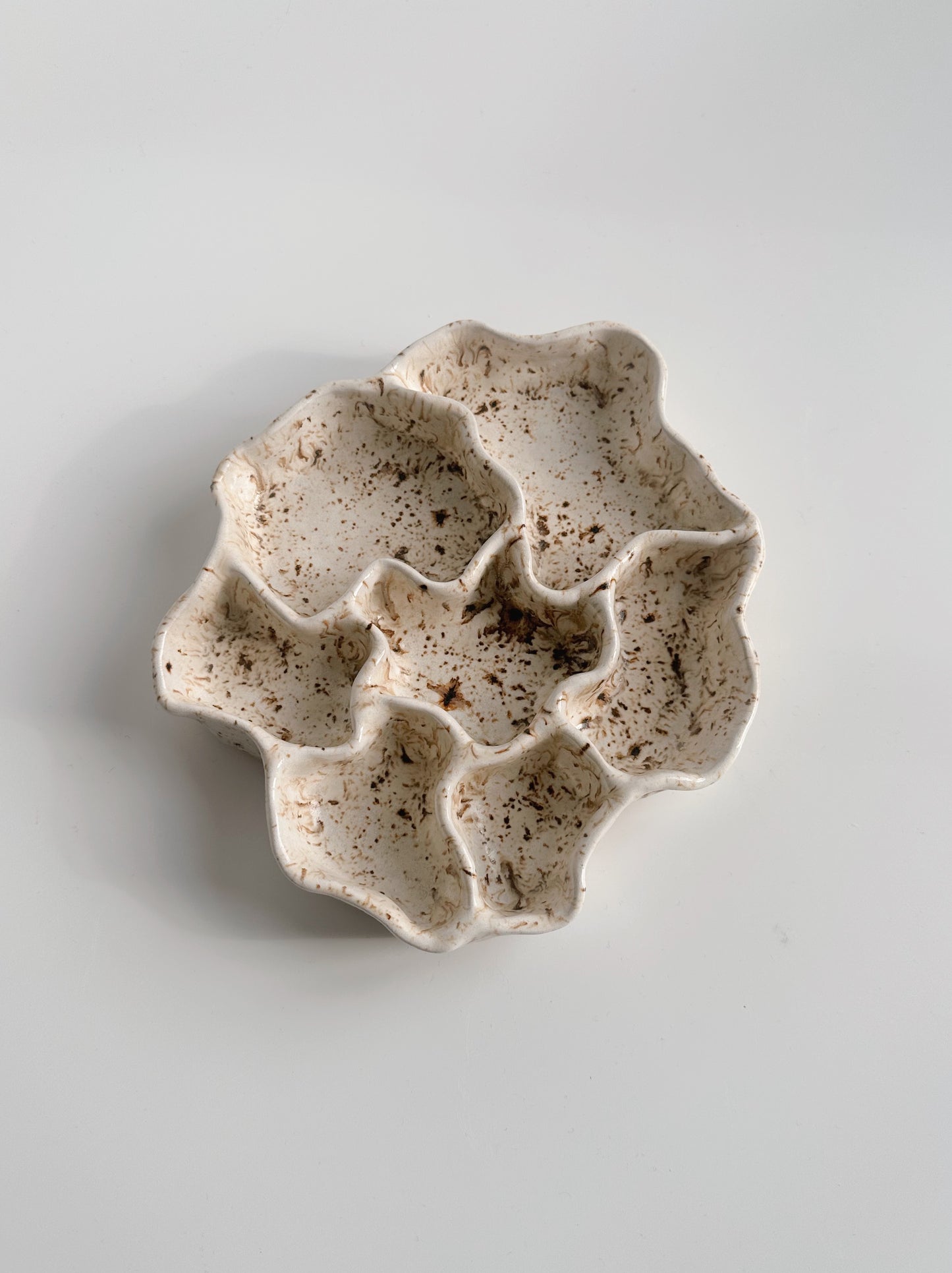 WAVY decorative dish