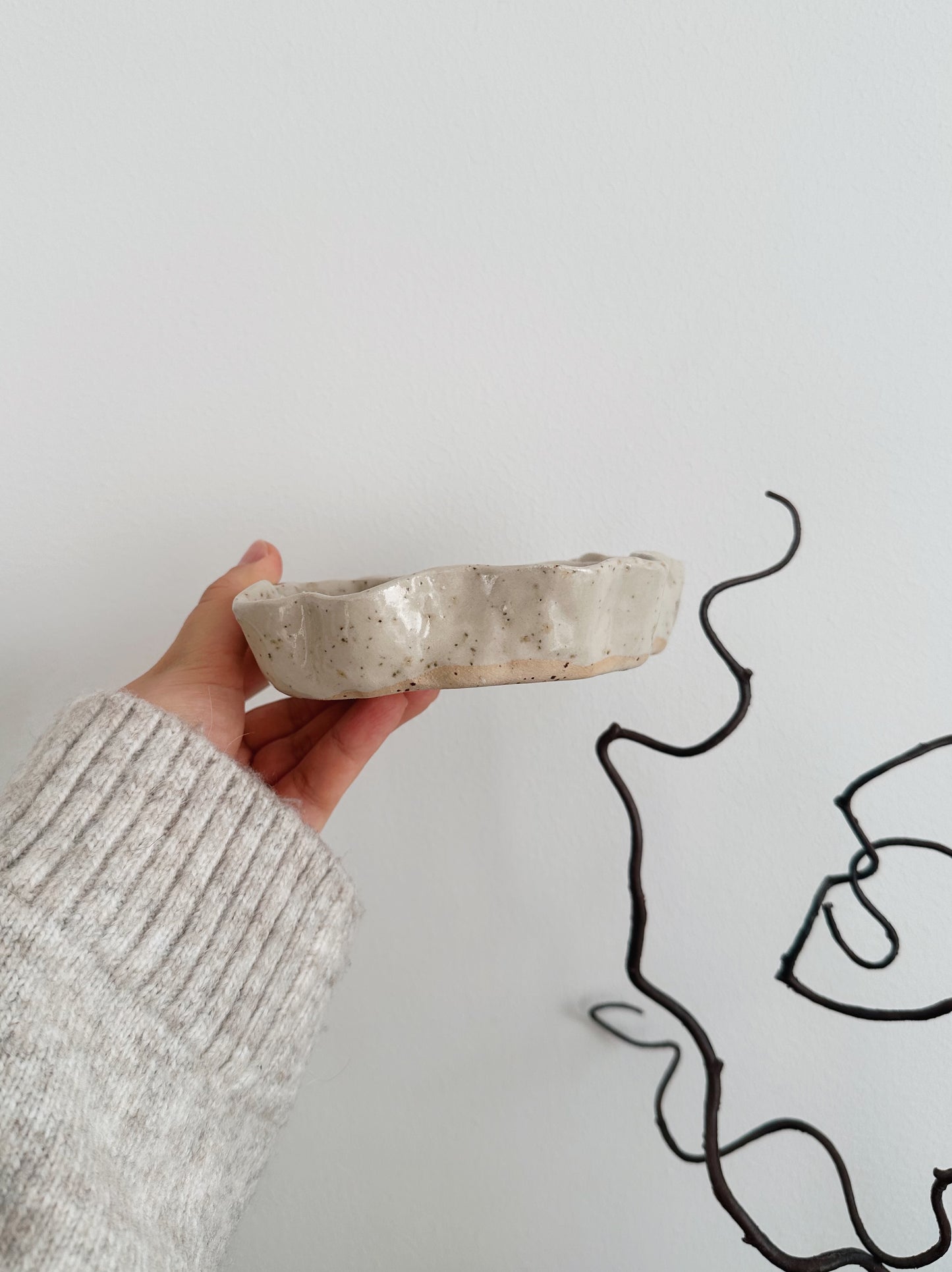 WAVY jewelry organizer