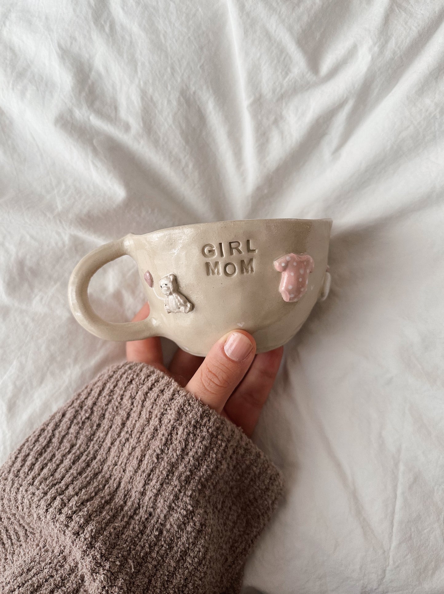 GIRL MOM mug