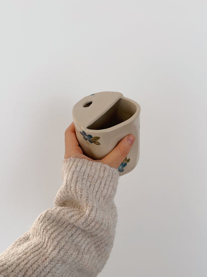 Blue flowers take-away mug