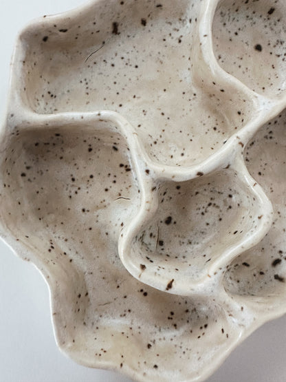 WAVY jewelry organizer (cracked)