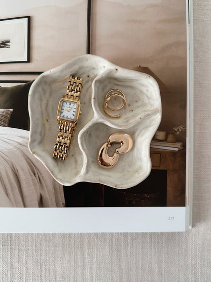 WAVY jewelry organizer