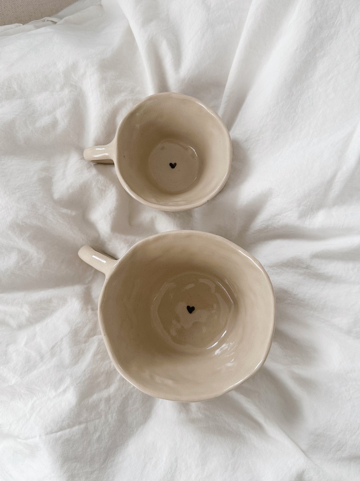 PERSONALIZED matching mother & mini mugs with handpainted hearts