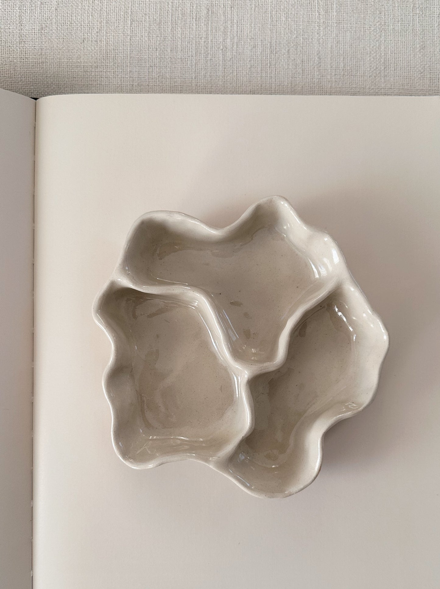 WAVY jewelry organizer