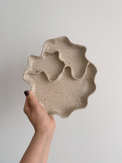 WAVY large dish