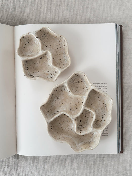 WAVY jewelry organizer (cracked)