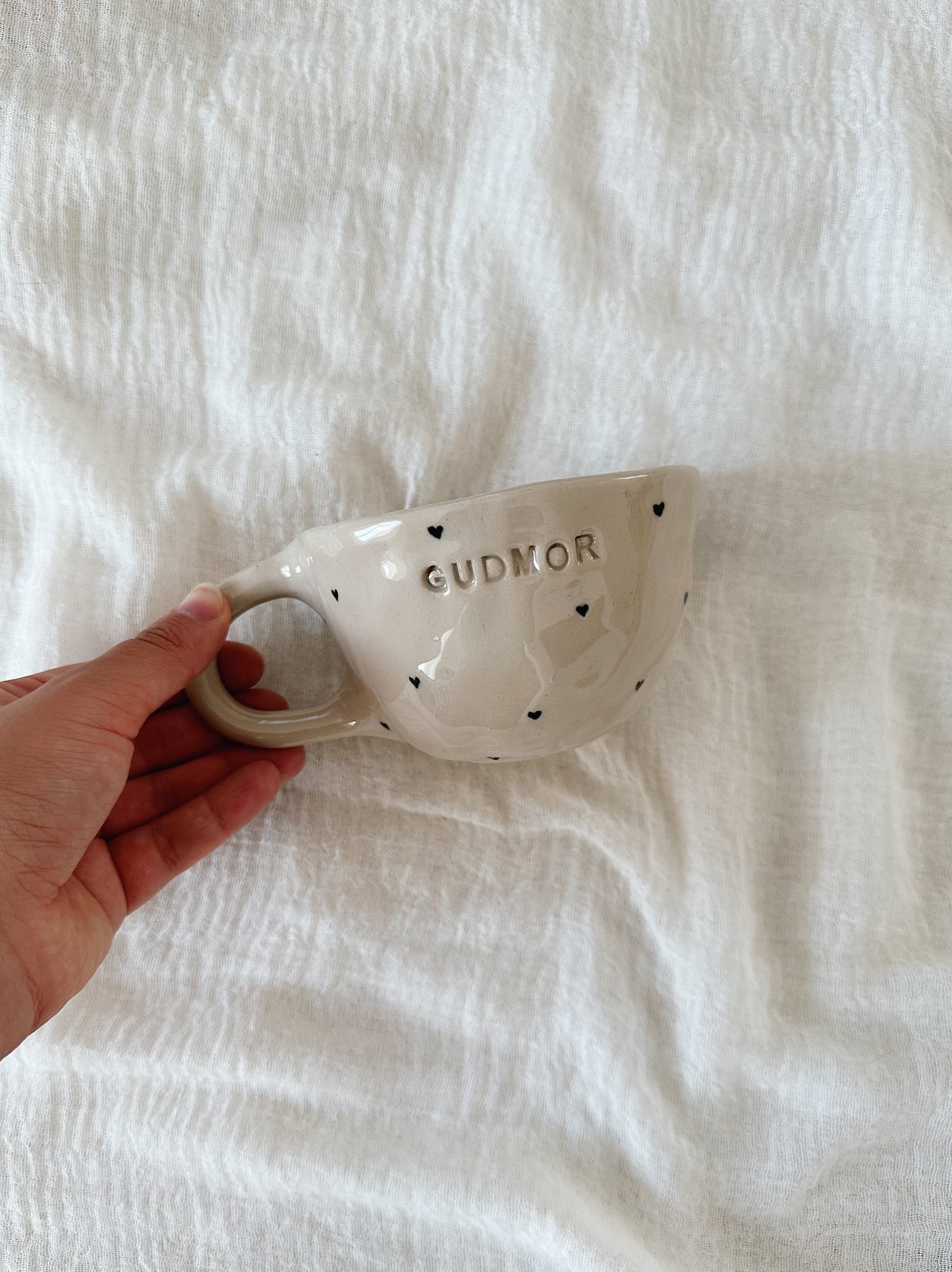 GUDMOR mug with hearts