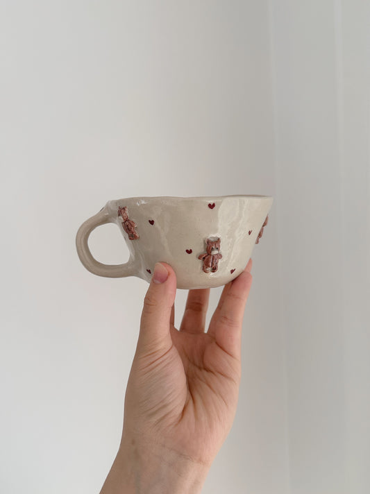 TEDDY with mini hearts (cracked)