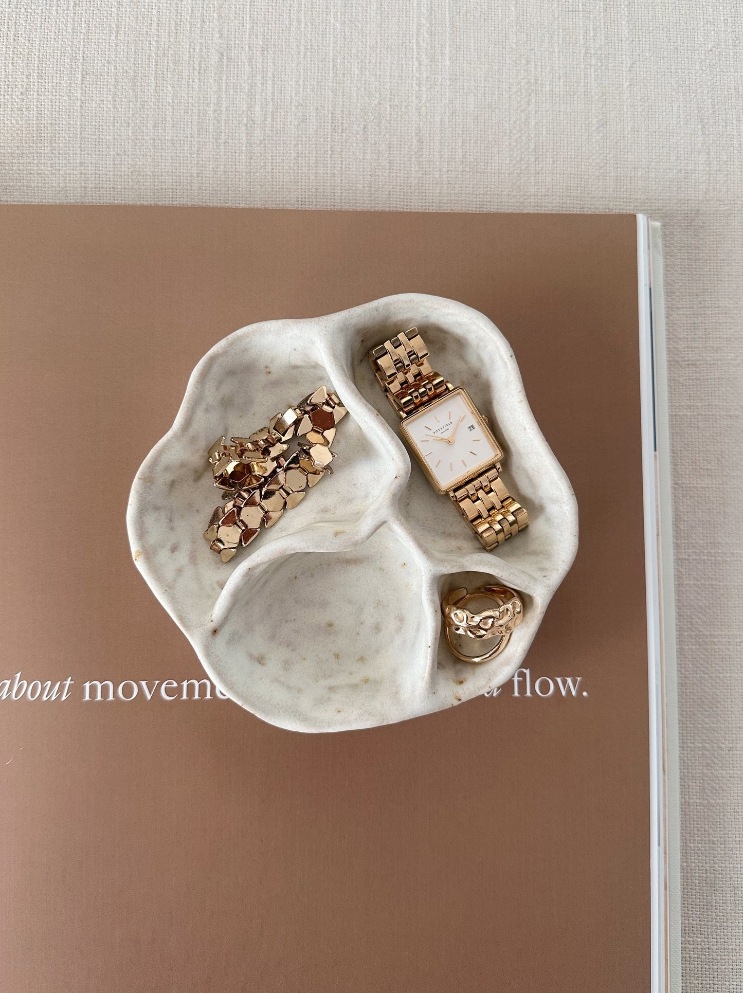 WAVY jewelry organizer