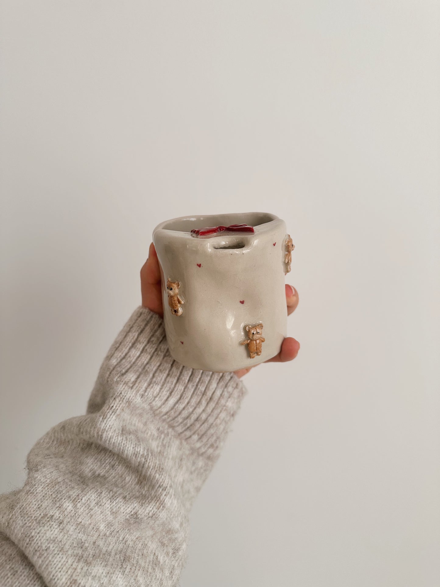 TEDDY take away mug with dark red bow