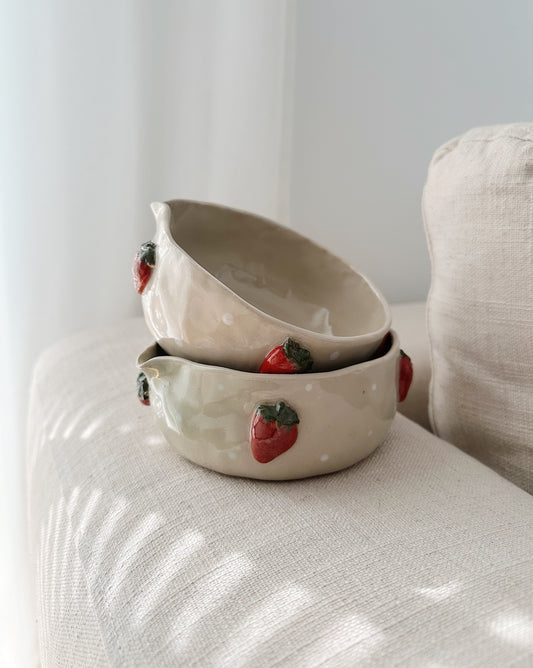 STRAWBERRY matcha bowl with dots