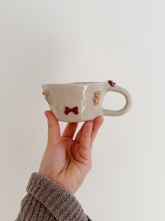 TEDDY mug with small red bows