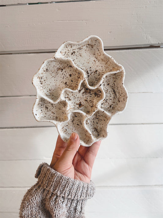 WAVY decorative dish