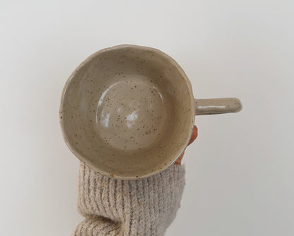 Cute but delulu mug (cracked)