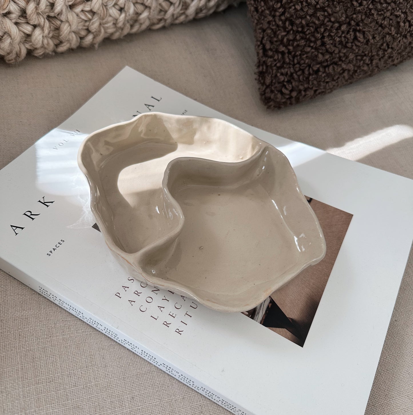 WAVY decorative dish