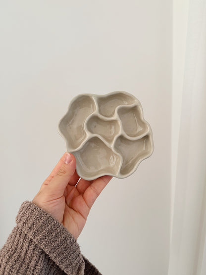 WAVY jewelry organizer