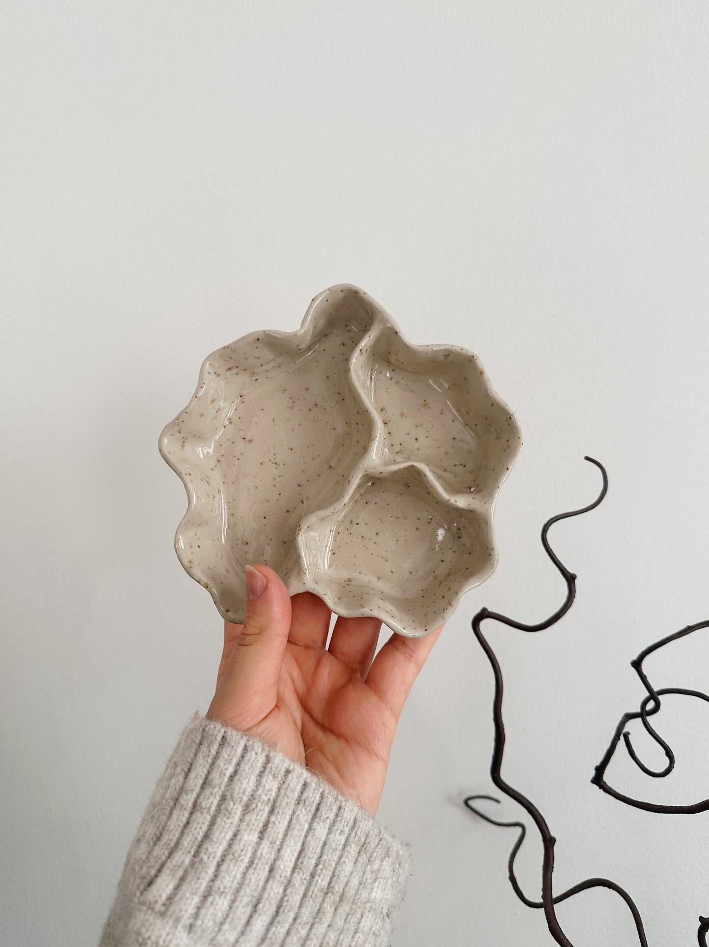 WAVY jewelry organizer