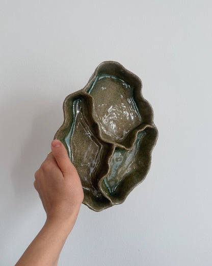 WAVY decorative dish (uneven glaze)