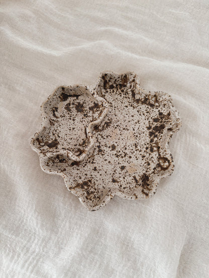 WAVY plate