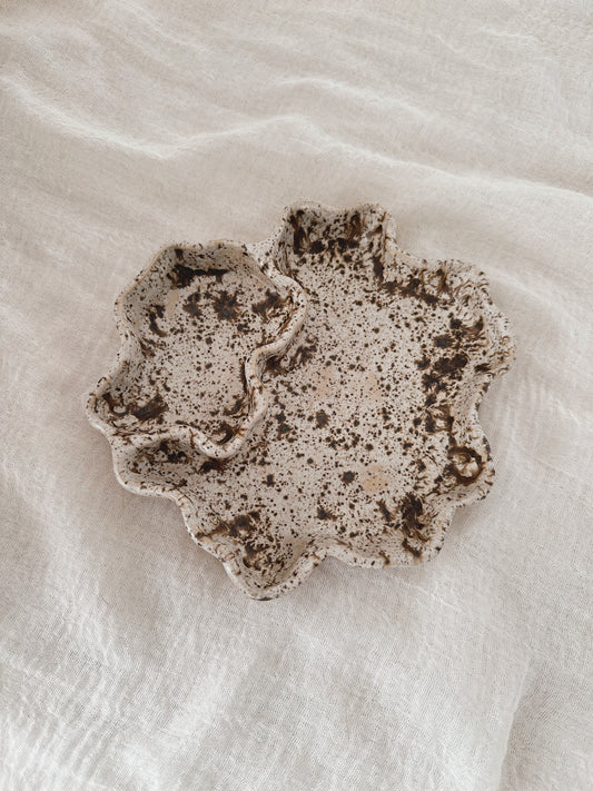 WAVY plate