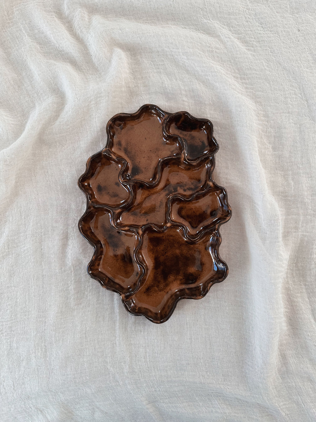 WAVY snacks plate (glaze drips)