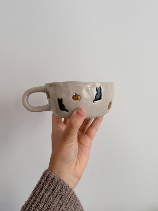 CATS & PUMPKINS mug