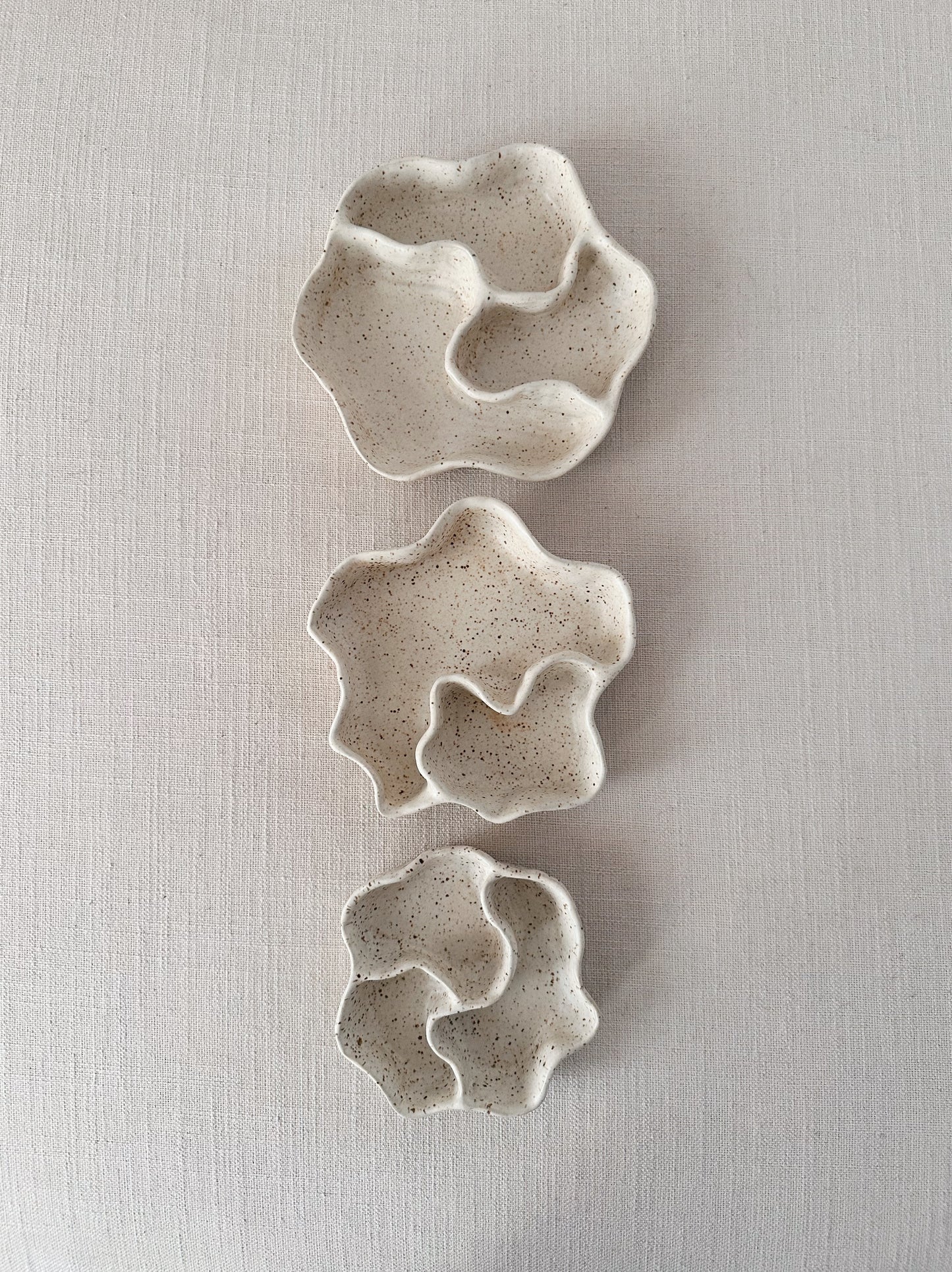 WAVY decorative dish