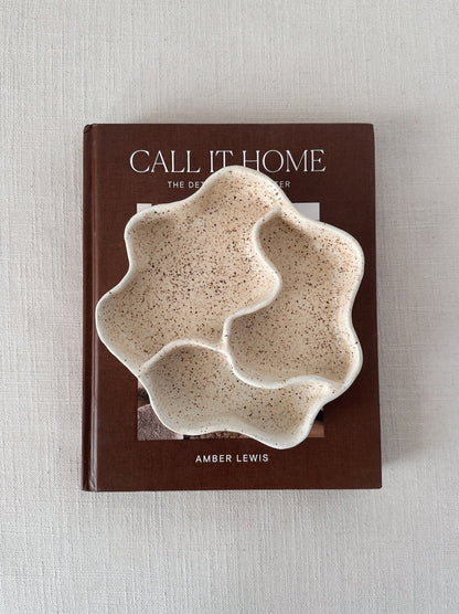 WAVY large decorative plate