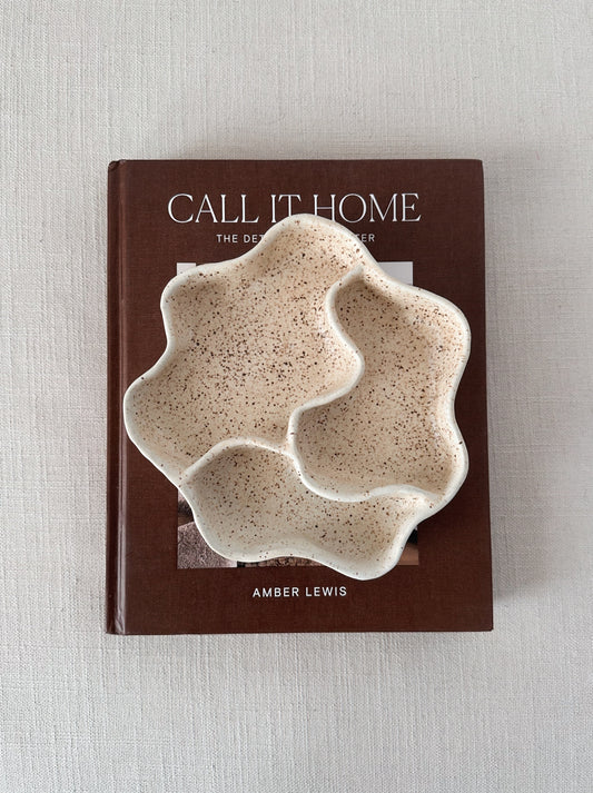 WAVY large decorative plate