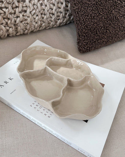 WAVY large decorative plate