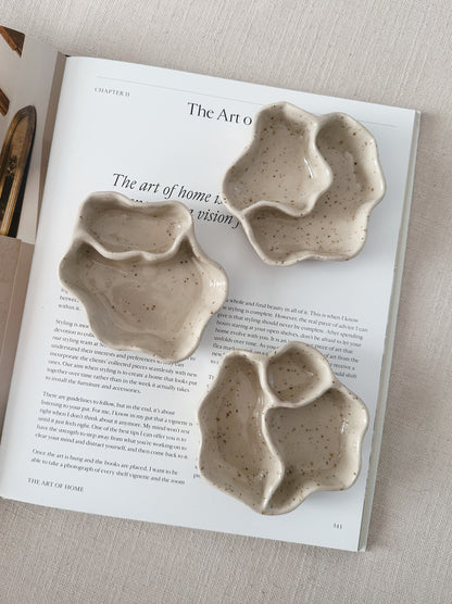 Mini jewelry organizer