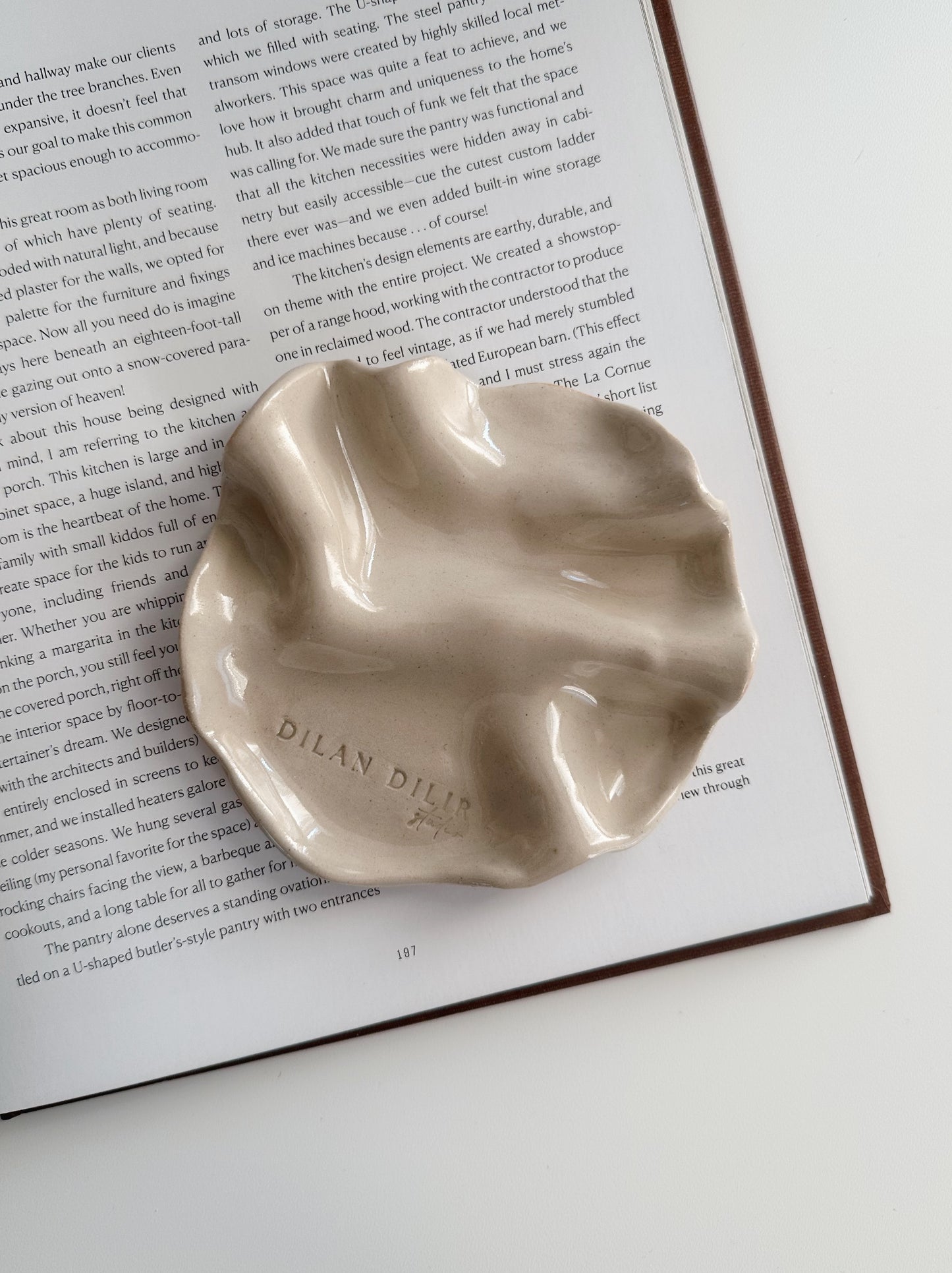 SILK jewelry organizer (glaze defect)