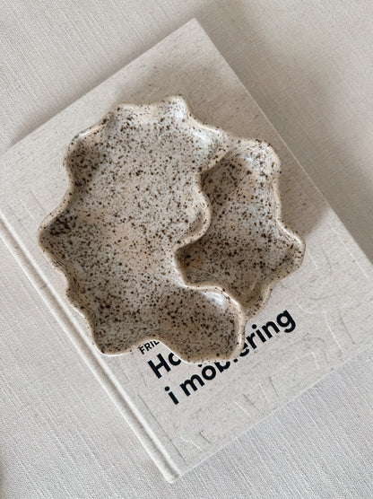 WAVY decorative dish