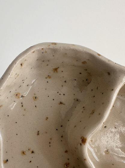 WAVY decorative dish (surface crack)